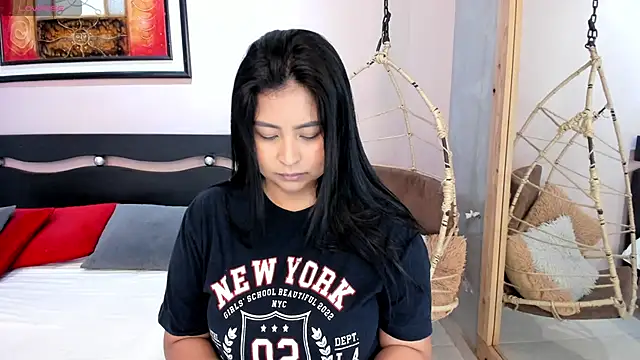 Snapshot of _alaiasmile_ chatting on June 28, 2026, 5:30 pm alaiasmile online show from June 28, 2026, 5:30 pm