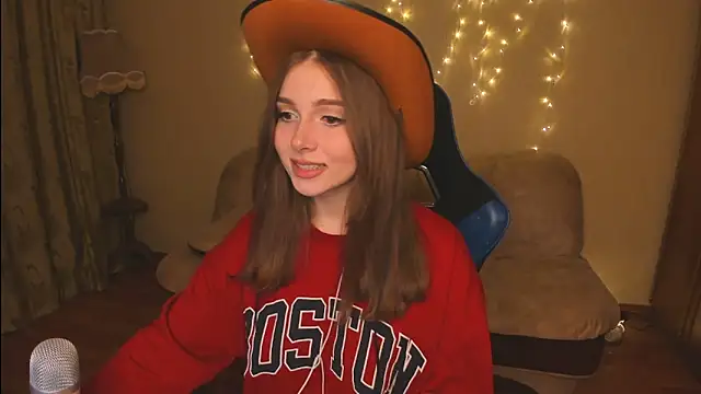 Snapshot of Kami_kam chatting on February 12, 2025, 12:58 am Kami kam online show from February 12, 2025, 12:58 am