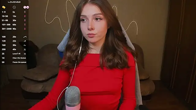 Snapshot of Kami_kam chatting on March 5, 2025, 6:01 pm Kami kam online show from March 5, 2025, 6:01 pm