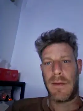 Jonjon3669 online show from April 29, 2026, 12:27 am