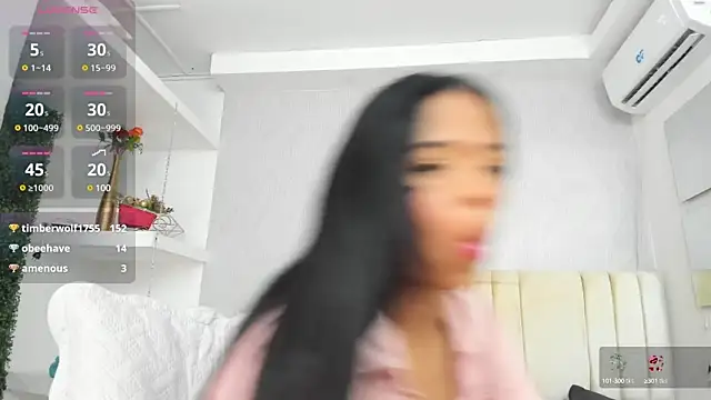 Snapshot of amaia_baez chatting on January 7, 2025, 10:30 pm amaia baez online show from January 7, 2025, 10:30 pm