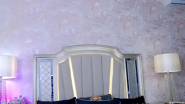 Snapshot of Issadorra chatting on February 27, 2025, 9:00 am Issadorra online show from February 27, 2025, 9:00 am