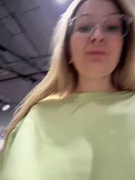 Teya moon  online show from January 31, 2025, 11:24 am