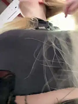 Teya moon  online show from February 1, 2025, 12:16 pm