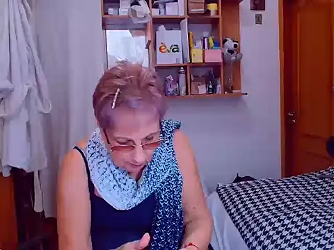 Victoria5643 online show from January 24, 2025, 6:25 pm