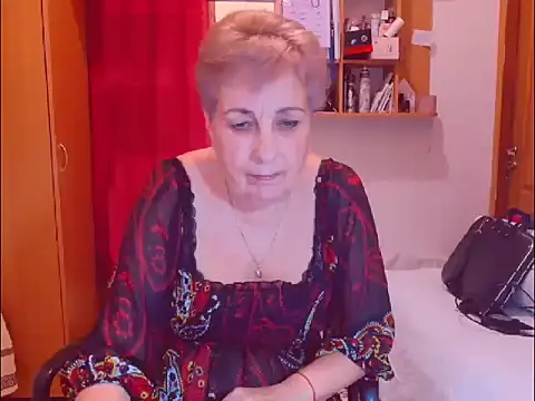 Snapshot of Victoria5643 chatting on December 19, 2025, 2:57 pm Victoria5643 online show from December 19, 2025, 2:57 pm