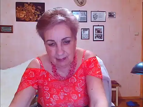 Snapshot of Victoria5643 chatting on March 31, 2026, 6:19 pm Victoria5643 online show from March 31, 2026, 6:19 pm