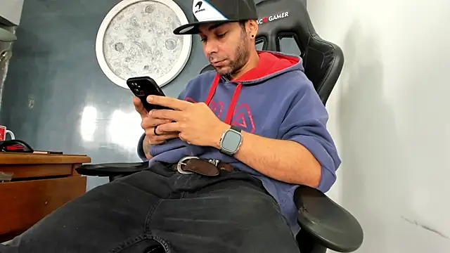 Snapshot of Bryan_Bronx chatting on March 14, 2025, 2:30 pm Bryan Bronx online show from March 14, 2025, 2:30 pm