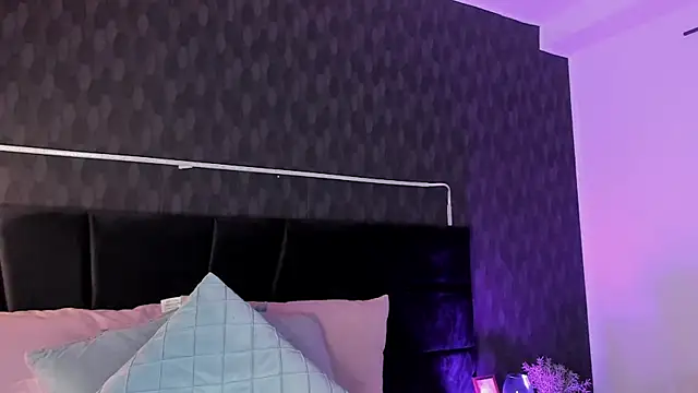 Anneth  M online show from January 25, 2025, 7:39 pm