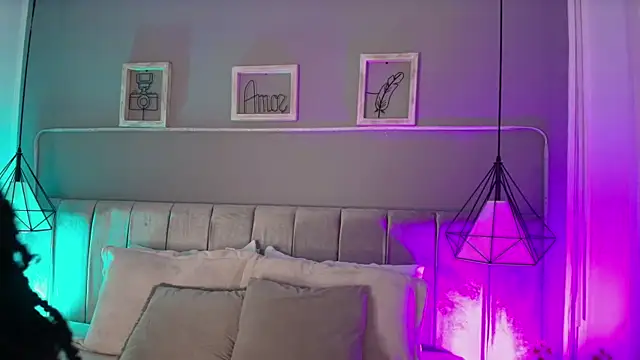 Anneth  M online show from March 22, 2025, 7:53 pm