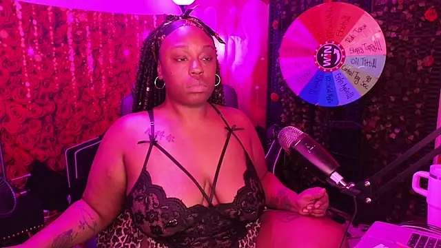 cheriserozequeen online show from May 30, 2026, 1:35 am