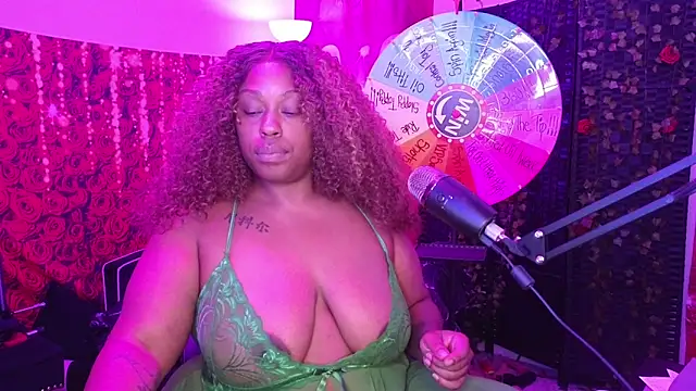 cheriserozequeen online show from June 7, 2026, 5:06 pm