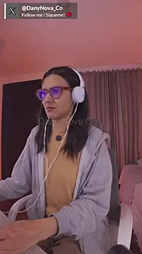 DanyNova Co online show from February 17, 2025, 7:10 pm