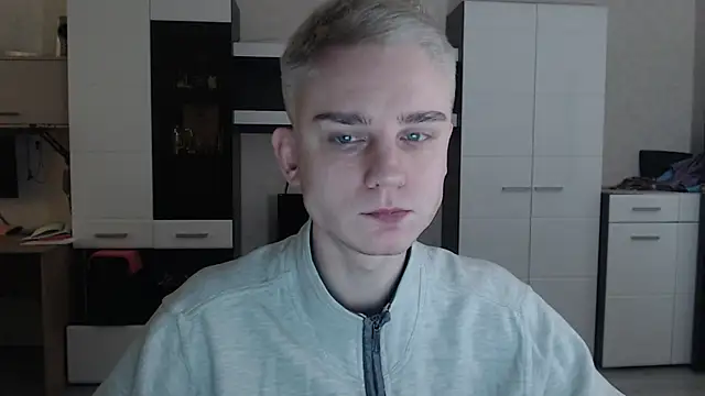 angryzan online show from February 13, 2025, 4:43 am