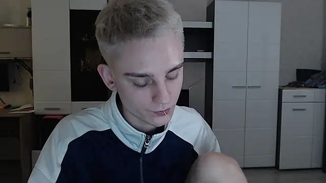 angryzan online show from February 14, 2025, 7:28 am