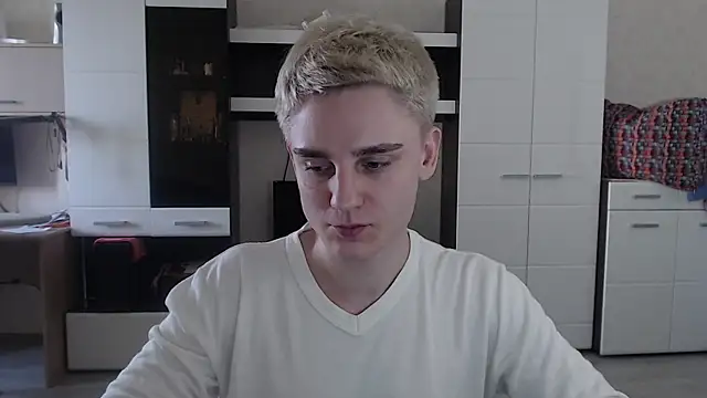 angryzan online show from March 11, 2025, 11:44 am