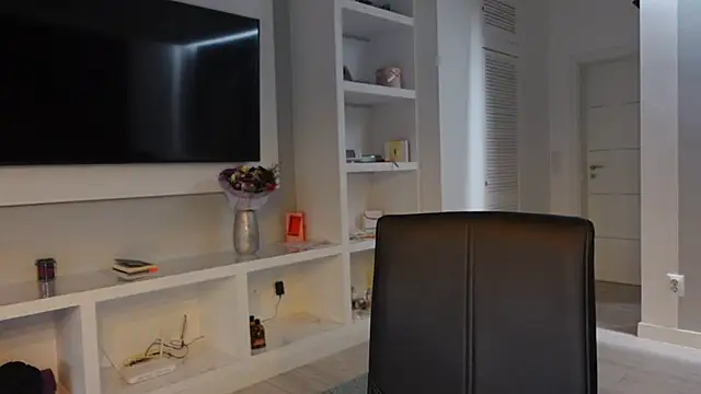 Snapshot of carla_italian chatting on January 10, 2025, 5:34 pm carla italian online show from January 10, 2025, 5:34 pm