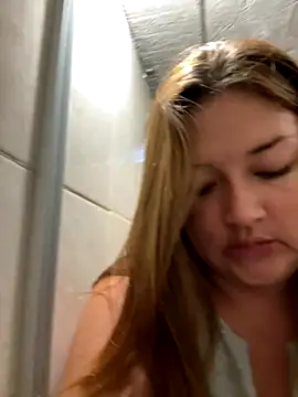 Snapshot of Sofia_Queen17 chatting on November 13, 2025, 10:47 am Sofia Queen17 online show from November 13, 2025, 10:47 am