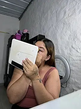 Sofia Queen17 online show from May 1, 2026, 10:31 am