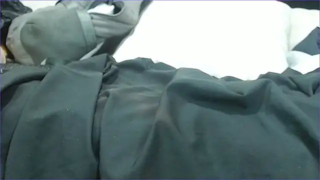 Snapshot of hairy_pussywet chatting on February 15, 2025, 11:47 pm hairy pussywet online show from February 15, 2025, 11:47 pm