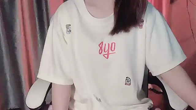 Snapshot of _Ely_ chatting on March 18, 2025, 3:31 pm Ely online show from March 18, 2025, 3:31 pm