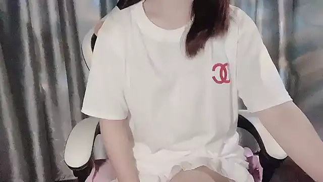 Snapshot of _Ely_ chatting on March 20, 2025, 3:58 pm Ely online show from March 20, 2025, 3:58 pm