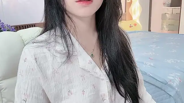 Snapshot of _Ely_ chatting on October 29, 2025, 3:36 pm Ely online show from October 29, 2025, 3:36 pm