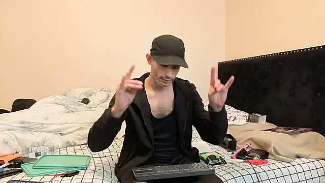 Snapshot of hailzeffn chatting on October 29, 2025, 1:46 pm hailzeffn online show from October 29, 2025, 1:46 pm