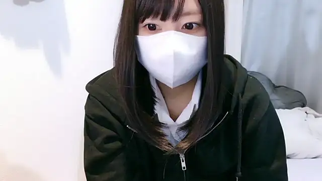YUTSU KI online show from May 5, 2026, 4:04 pm