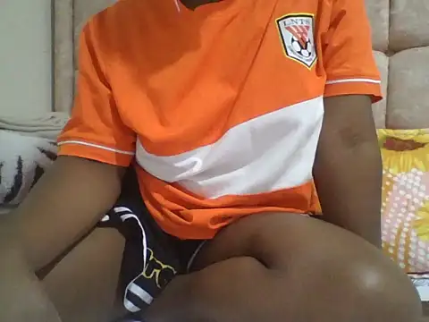 Snapshot of prettynina chatting on July 31, 2026, 2:16 pm prettynina online show from July 31, 2026, 2:16 pm