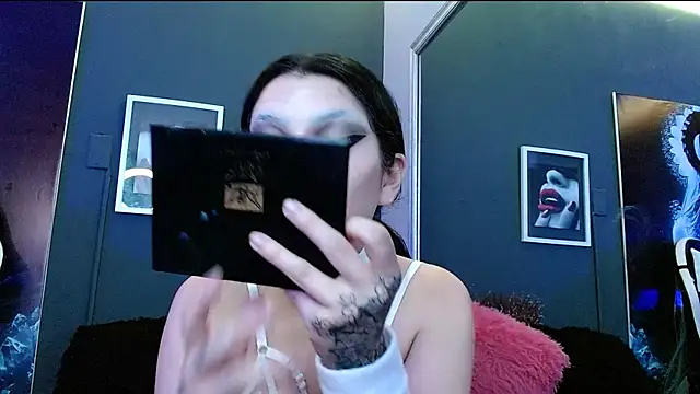 Snapshot of sophy_rock chatting on March 19, 2025, 2:13 pm sophy rock online show from March 19, 2025, 2:13 pm