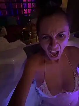 therealbeverlycious online show from October 24, 2025, 10:44 am