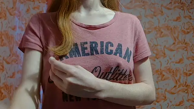 Snapshot of strawberrysmoothie chatting on December 2, 2024, 9:17 pm strawberrysmoothie online show from December 2, 2024, 9:17 pm