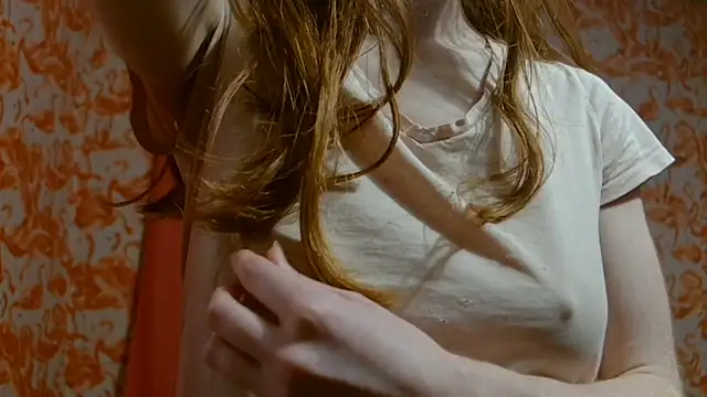 Snapshot of strawberrysmoothie chatting on January 20, 2025, 3:48 am strawberrysmoothie online show from January 20, 2025, 3:48 am