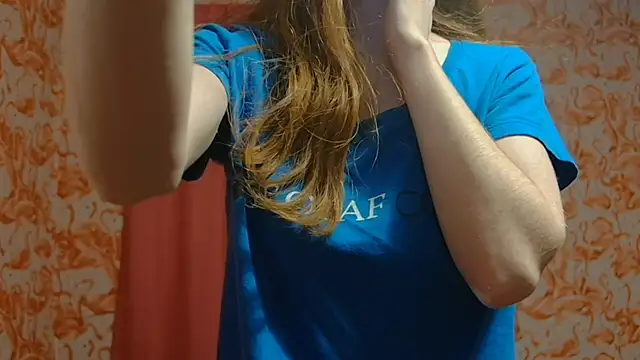 strawberrysmoothie online show from February 22, 2025, 1:33 am