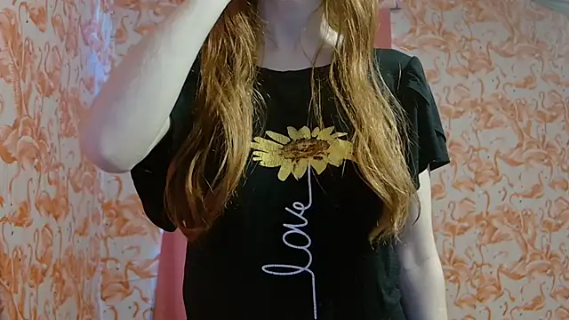 Snapshot of strawberrysmoothie chatting on September 18, 2025, 5:37 pm strawberrysmoothie online show from September 18, 2025, 5:37 pm