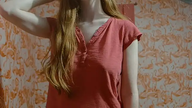 Snapshot of strawberrysmoothie chatting on September 25, 2025, 3:10 am strawberrysmoothie online show from September 25, 2025, 3:10 am