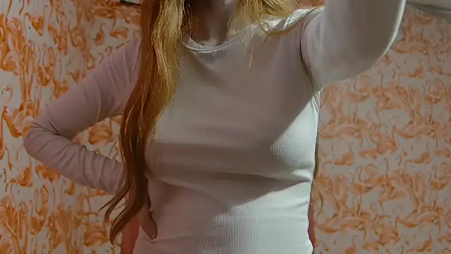 Snapshot of strawberrysmoothie chatting on October 31, 2025, 1:06 am strawberrysmoothie online show from October 31, 2025, 1:06 am