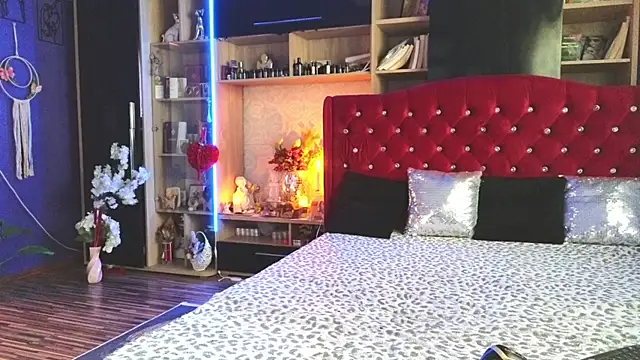 Snapshot of SeductiveCeline chatting on July 9, 2026, 9:57 am SeductiveCeline online show from July 9, 2026, 9:57 am
