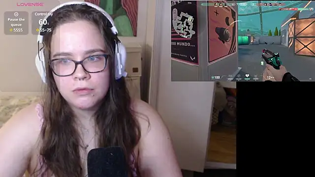 playvalorantwithmenow online show from December 26, 2024, 9:26 pm