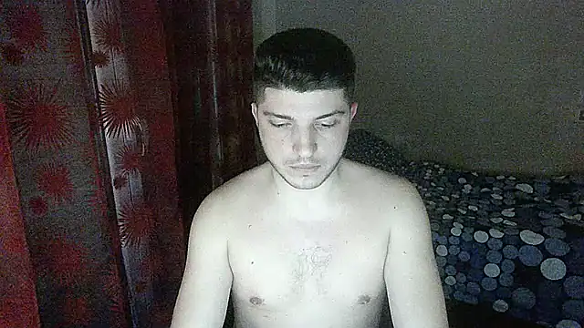 BoiWhore online show from December 31, 2024, 1:47 am