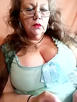 Snapshot of Snezhana chatting on January 18, 2025, 7:04 pm Snezhana online show from January 18, 2025, 7:04 pm