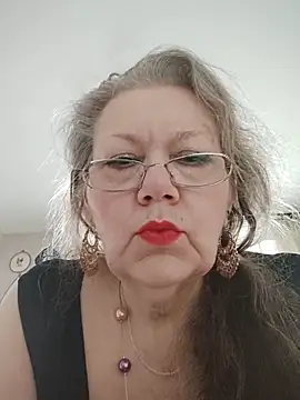 Snapshot of Snezhana chatting on June 15, 2026, 2:19 pm Snezhana online show from June 15, 2026, 2:19 pm