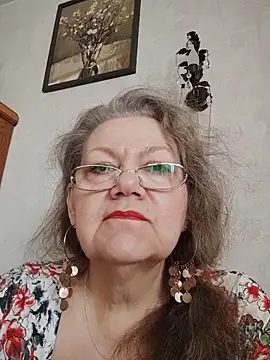 Snapshot of Snezhana chatting on June 19, 2026, 8:51 am Snezhana online show from June 19, 2026, 8:51 am