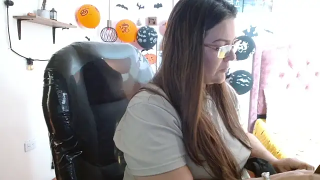 Snapshot of MsJossie chatting on October 23, 2025, 3:28 am MsJossie online show from October 23, 2025, 3:28 am