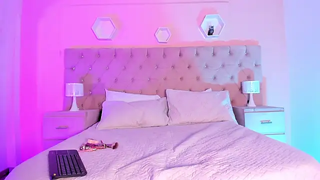 Snapshot of Agathaargent_ chatting on December 8, 2024, 8:58 pm Agathaargent online show from December 8, 2024, 8:58 pm