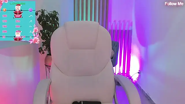 Snapshot of Agathaargent_ chatting on December 17, 2024, 10:55 am Agathaargent online show from December 17, 2024, 10:55 am