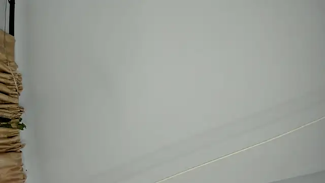 Agathaargent  online show from March 12, 2026, 11:49 am