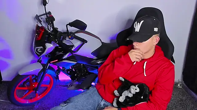 Snapshot of jacob_firexx chatting on March 7, 2025, 3:29 am jacob firexx online show from March 7, 2025, 3:29 am