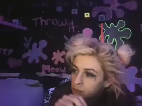 watermellonpussy online show from January 8, 2025, 4:22 pm